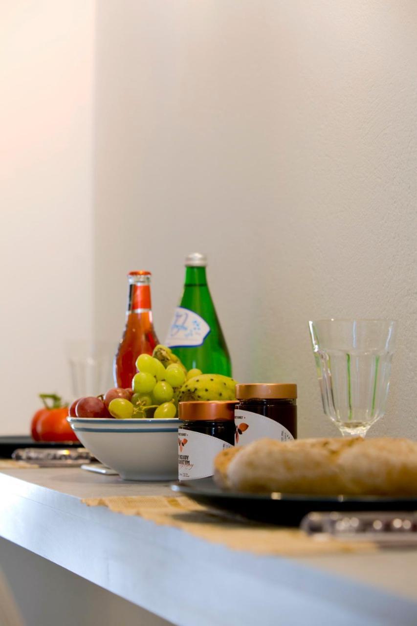 LOC HOSPITALITY Urban Suites Corfu  Bagian luar foto