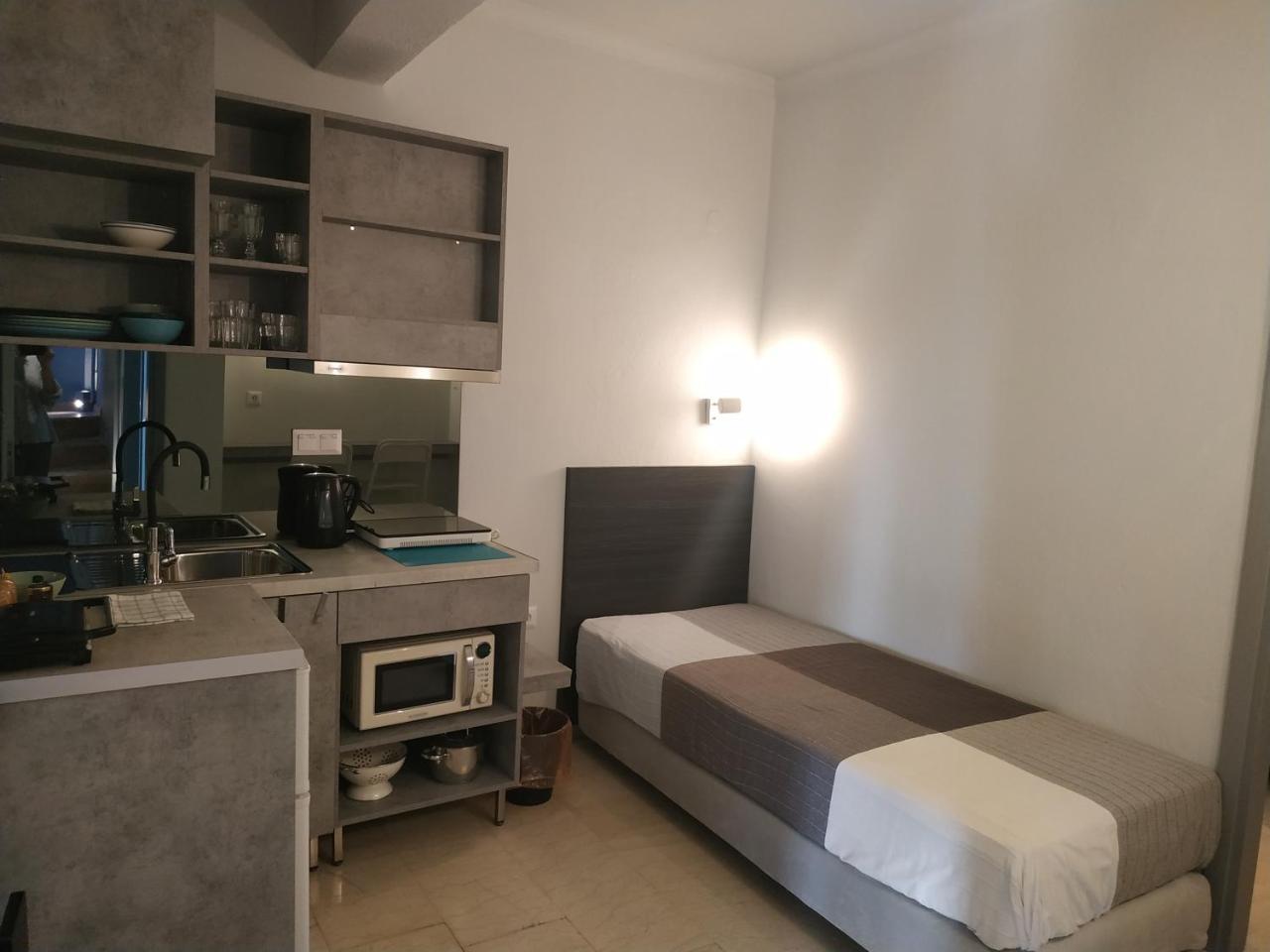 LOC HOSPITALITY Urban Suites Corfu  Bagian luar foto